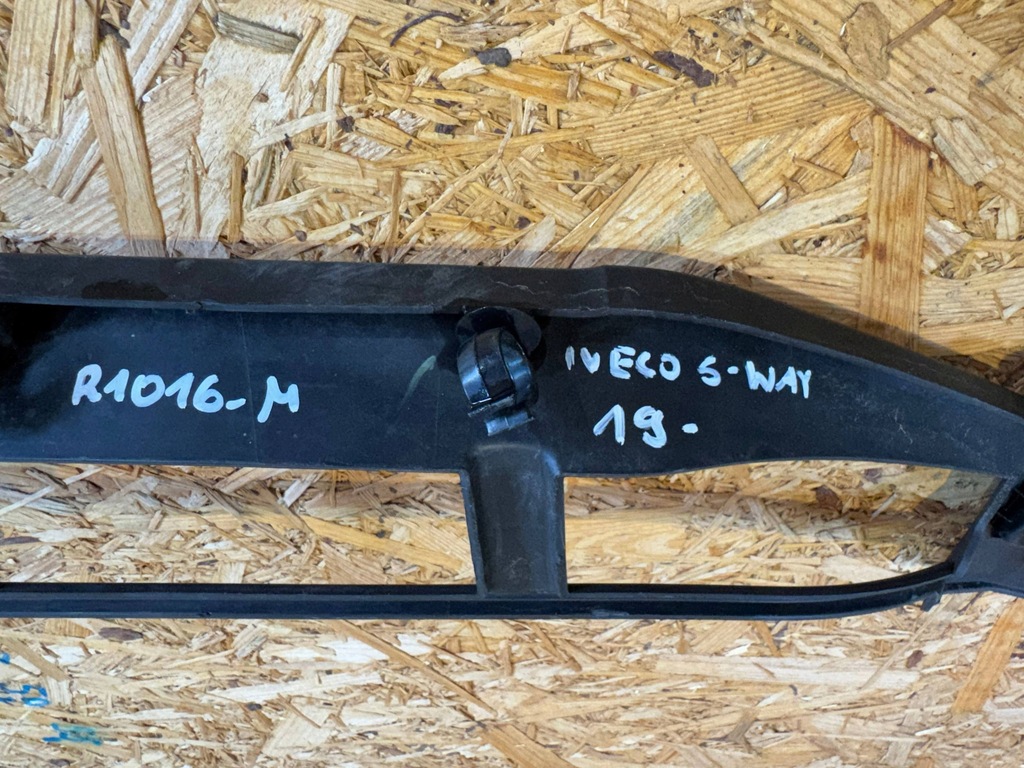 фото №11, Iveco s-way sway 19- решітка радіатора решітка радіатора решітка середня капот перед