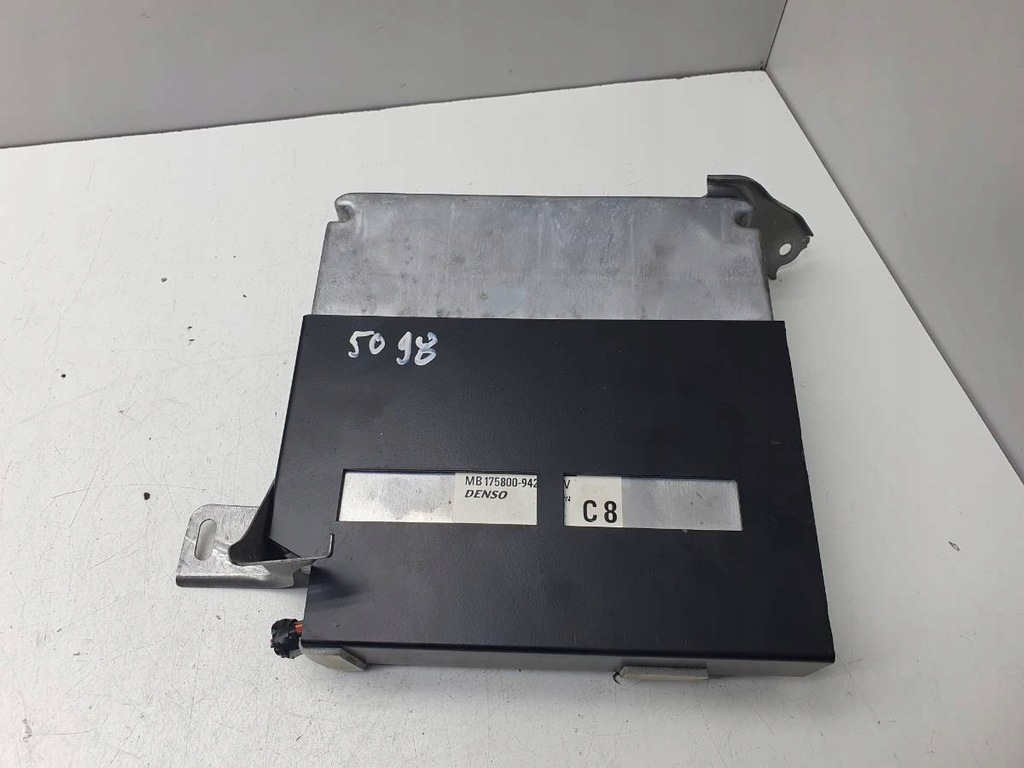 фото №1, Zdemontowany с toyota avensis t25 lift 2.2 d4d