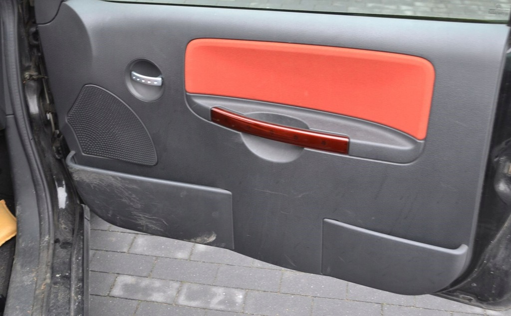 фото №1, Citroen c2 обивка обшивки дверь левый правый перед задняя