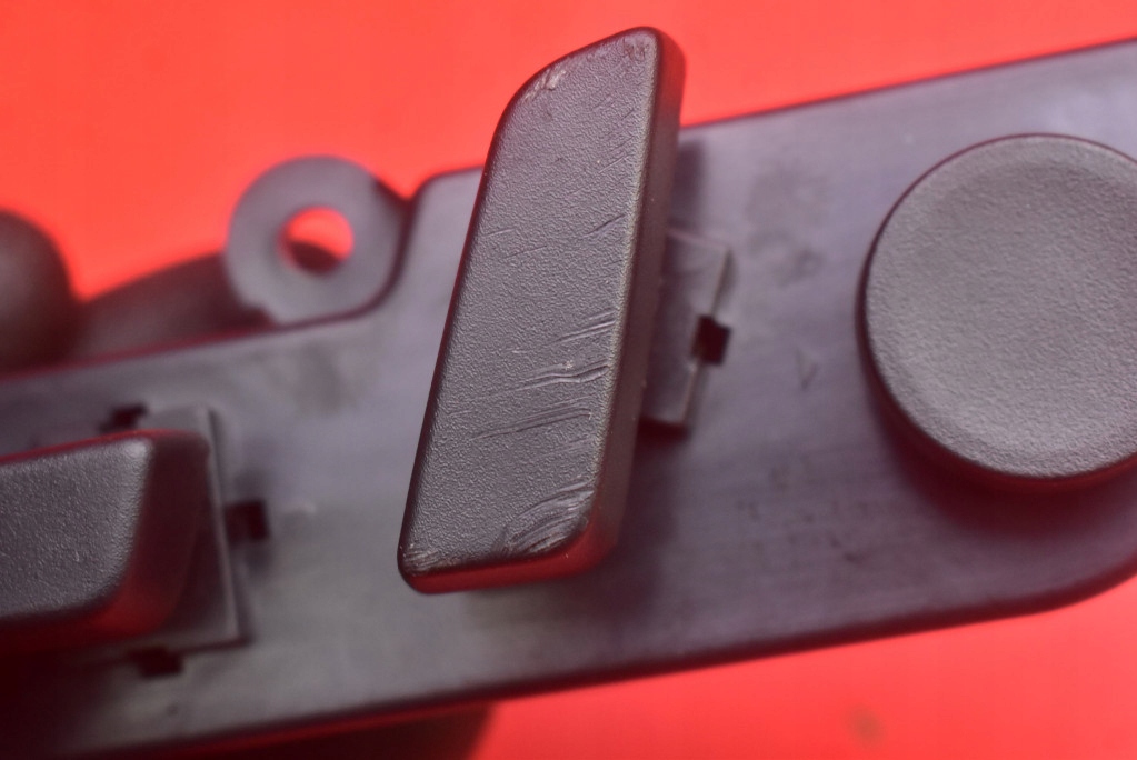 фото №8, Панель регулювання сидіння водія 1098529-00-f tesla model 3 17-21