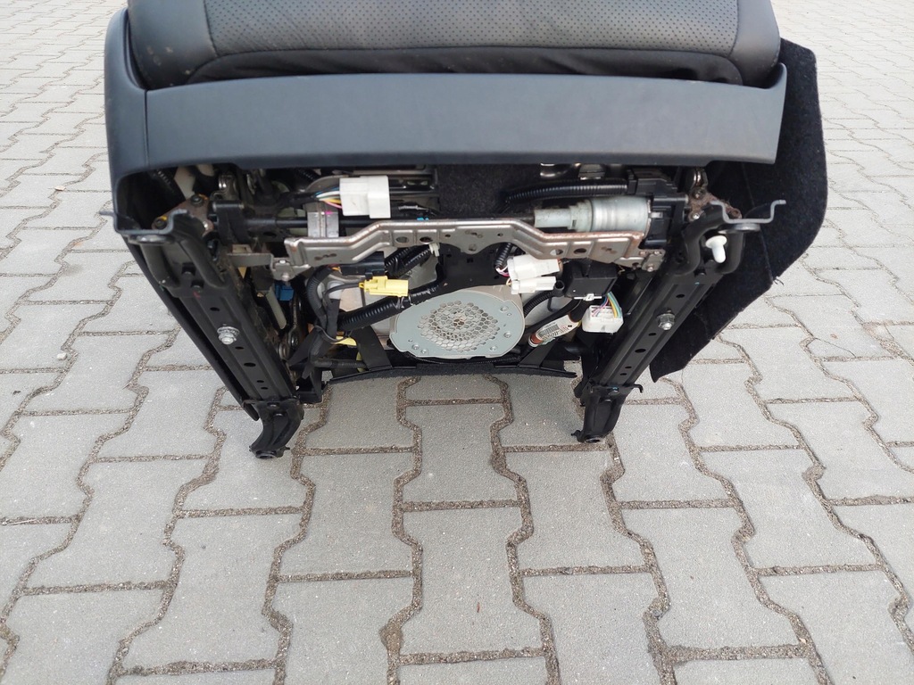 фото №16, Сидіння лівий правий з підігрівом вентильований + подушка безпеки lexus rx iii rx450 h