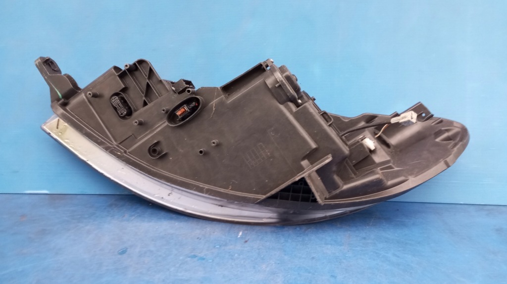 фото №13, Лампа правый перед eu 1zs008950 ксенон peugeot 407 coupe