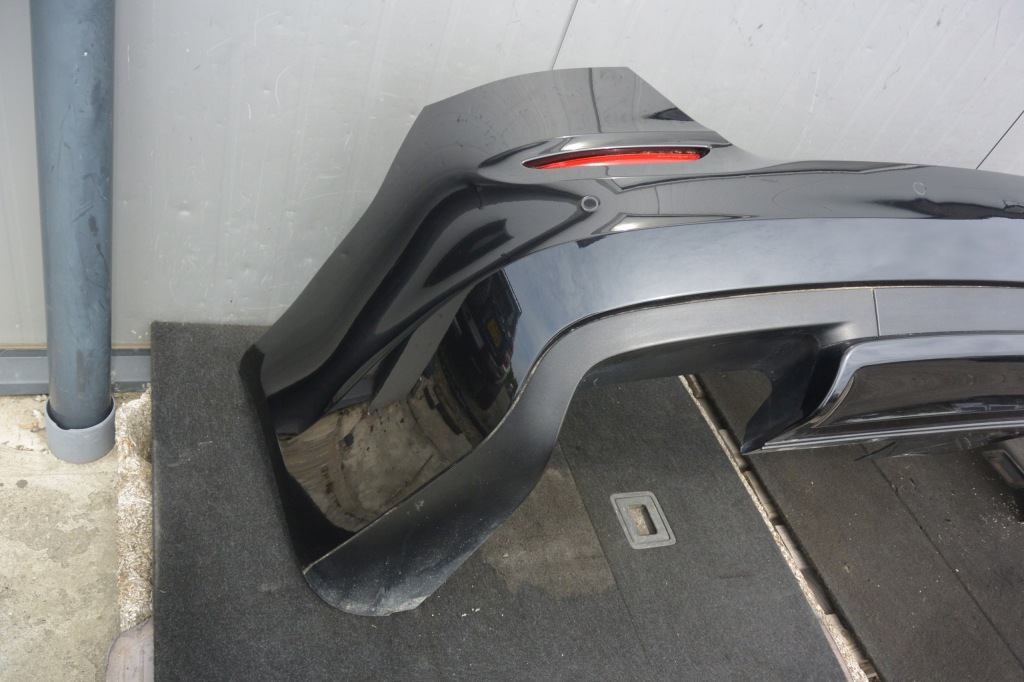 Maserati quattroporte vi бампер задняя задний цвет 815/b комплект оригинал Цена