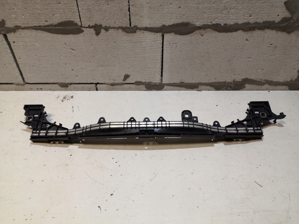 фото №1, Pas передний верхний усилитель mercedes c w205