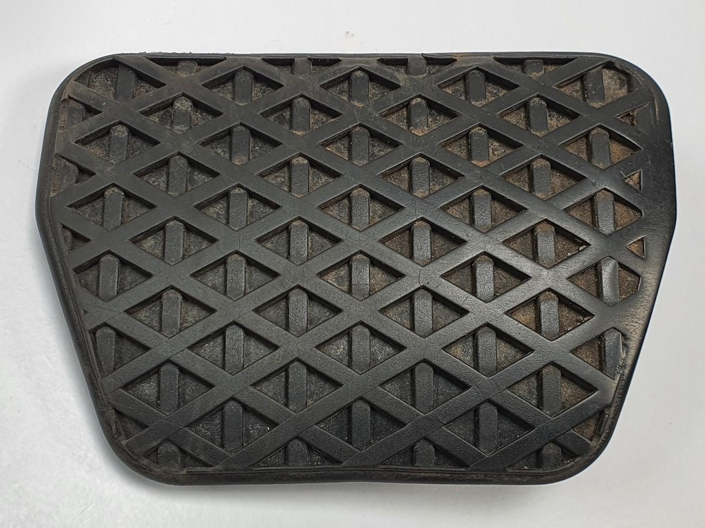 фото №1, Резиновый элемент накладка na педаль тормоза bmw e90 11604212