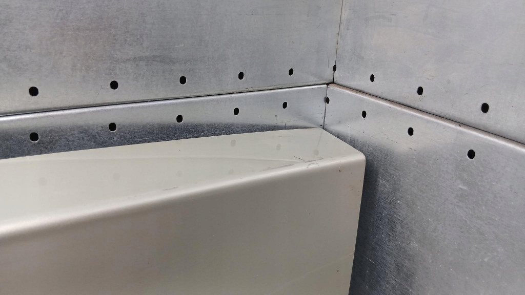 фото №5, Накладка крышки volvo s60 i 00-07r sedan 30716384