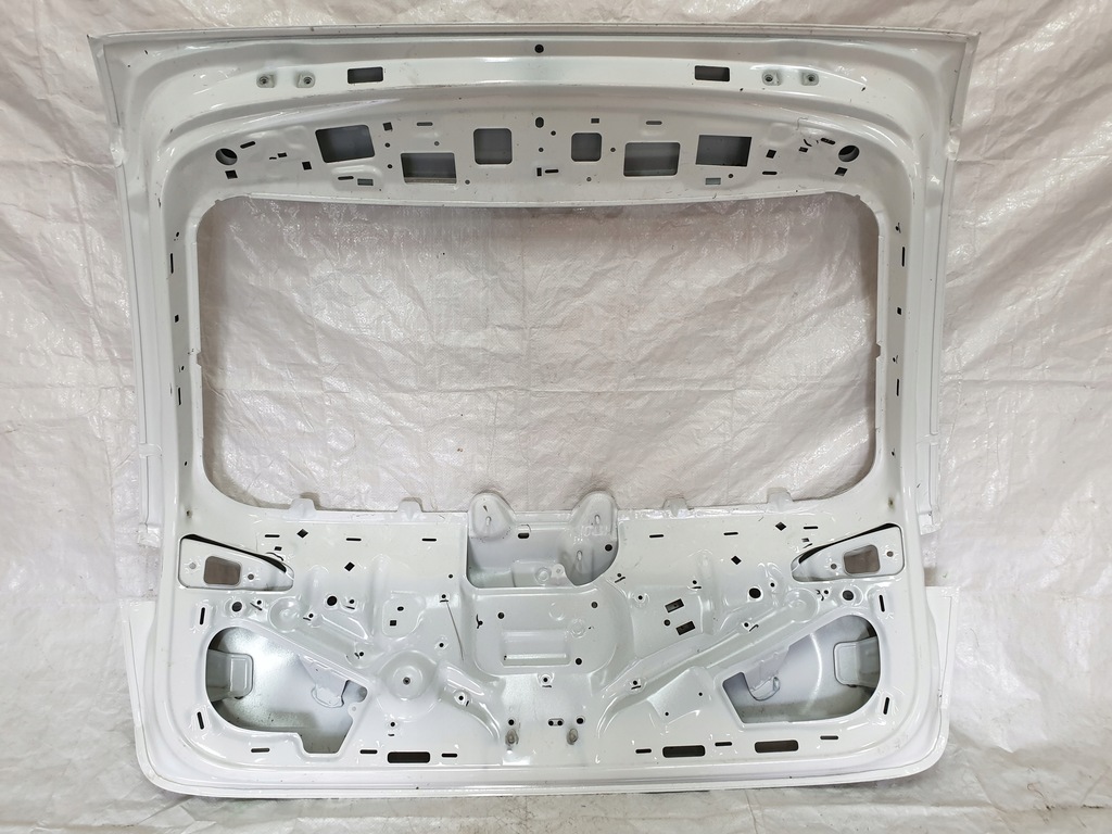 фото №9, Skoda scala 657 19- крышка багажника багажника