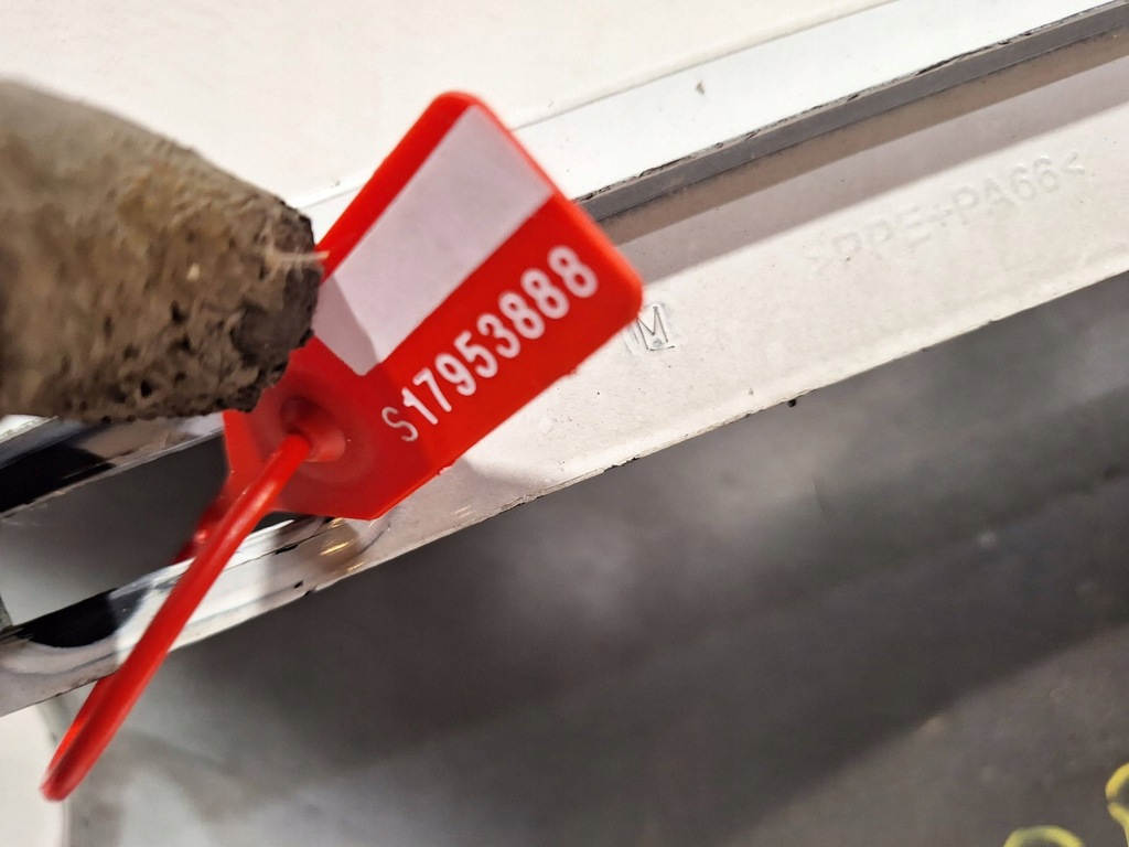 фото №8, Крыло перед правый 8200378539 renault kangoo ii 08-