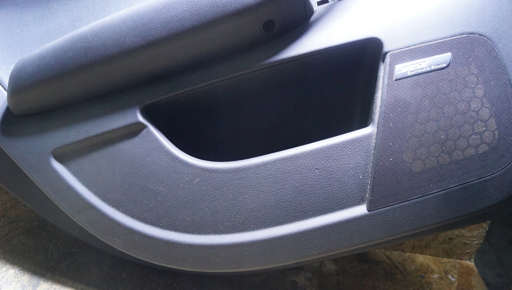 фото №4, Обшивка дверь левый задняя audi a6 c6 bose