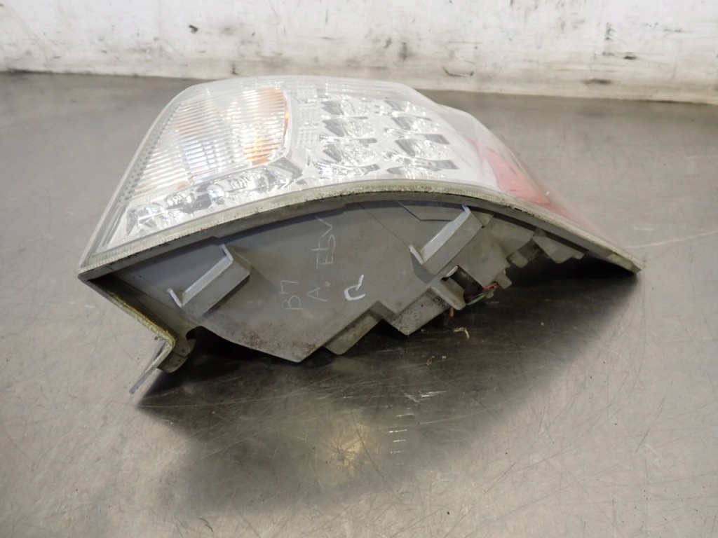 фото №8, Лампа права задня subaru impreza 1.5