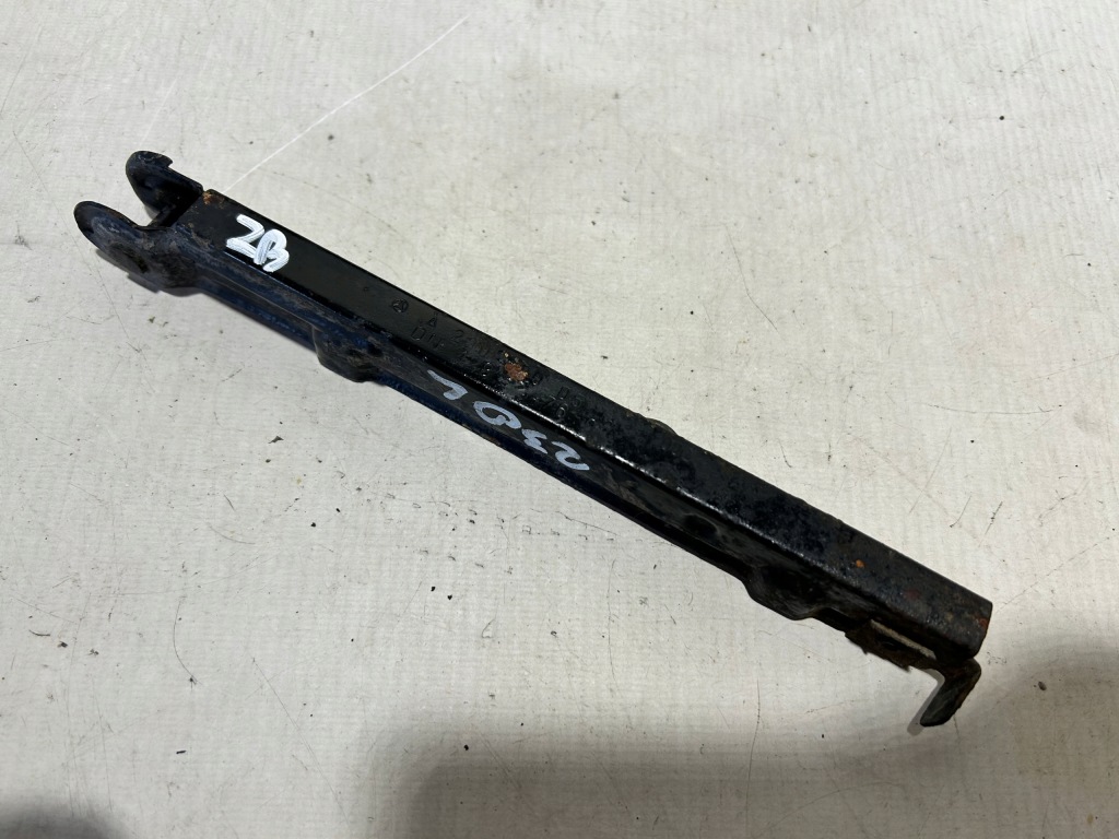 Купити Напрямна бампера mercedes sl r230 w230 лівий перед 2308800514