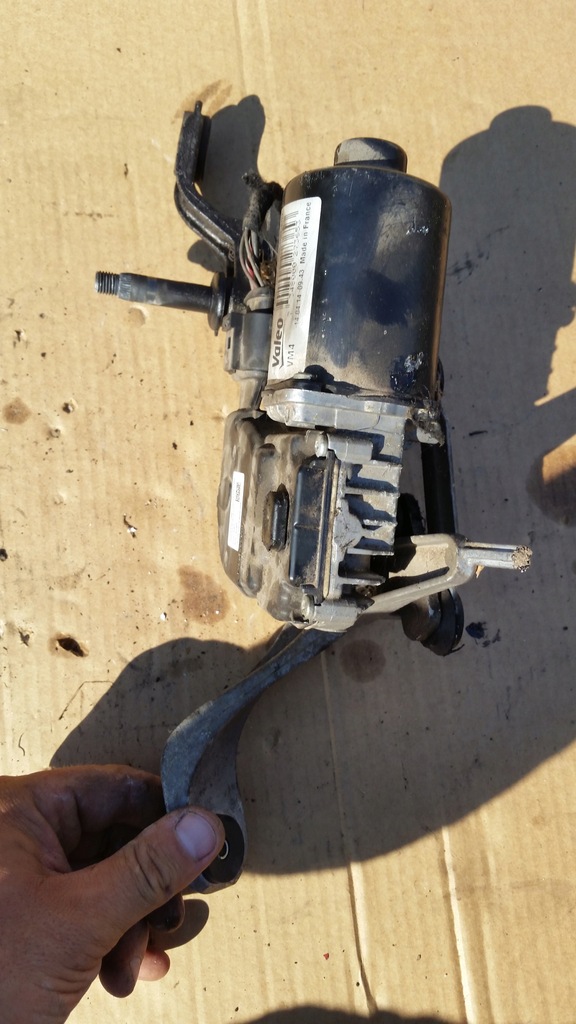 фото №8, Zafira c механизм дворник p/l перед