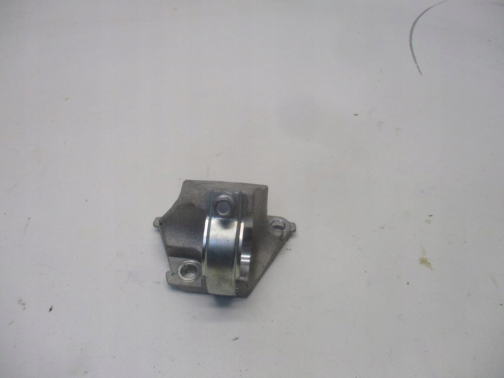 фото №1, Кронштейн опора полуось nissan qashqai ii 1.3 tce