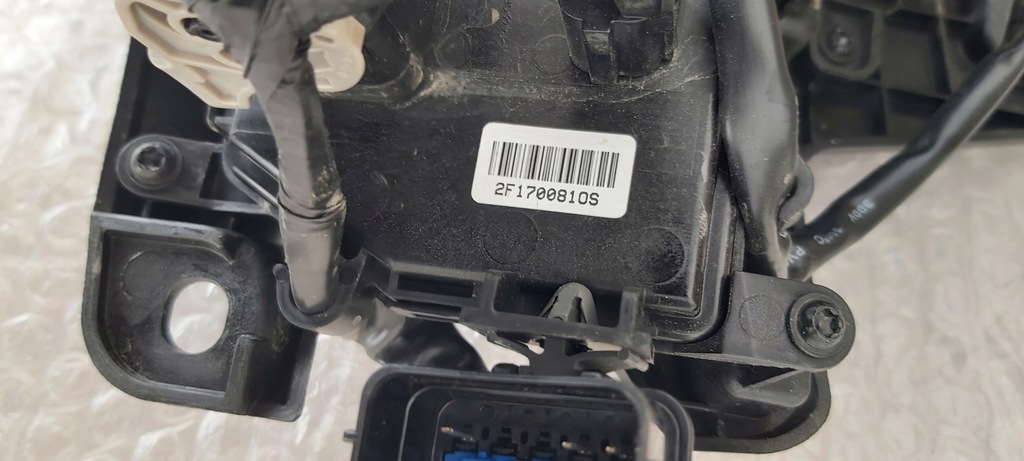 фото №8, Кришка роз'єм заряджання hyundai kona 86340-k4aa0