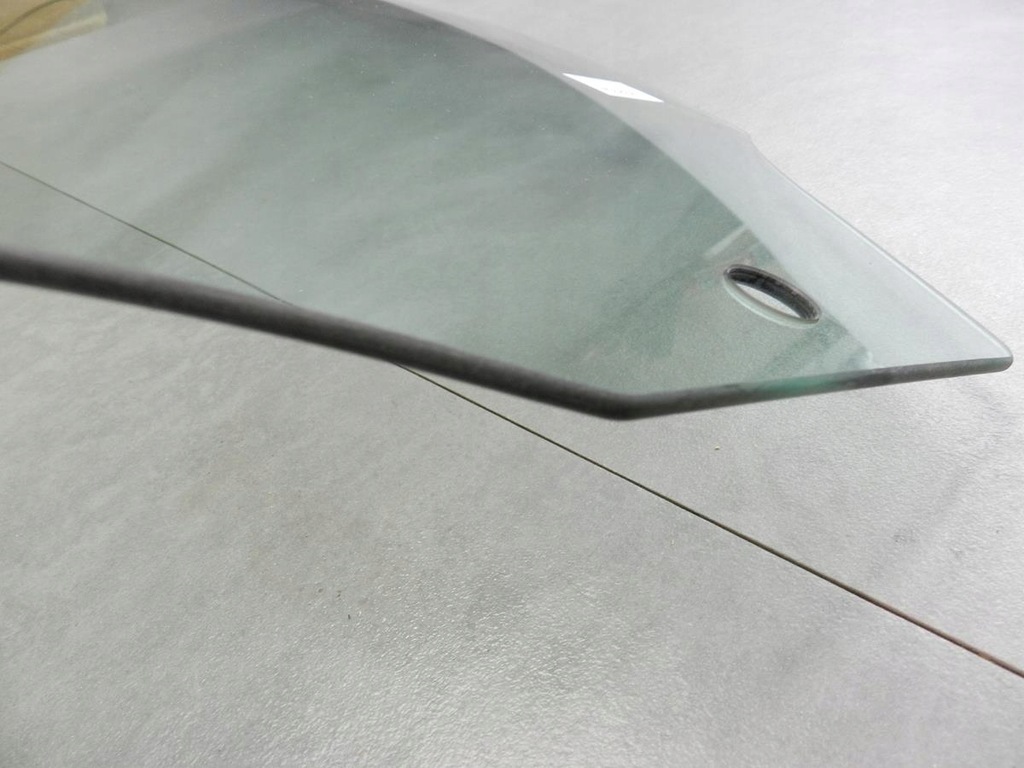 фото №3, Mini clubman f54 стекло левая перед 2017