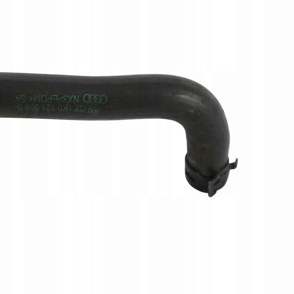 Audi a3 8p golf mk5 шланг пабтрубок  трубка радиатора масла 1.6 1k0121058s Цена