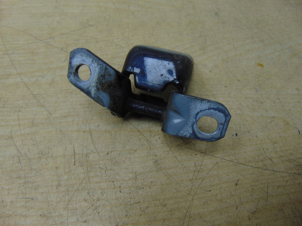 фото №4, Петля двері правий перед нижній mazda 3 bl 2009-