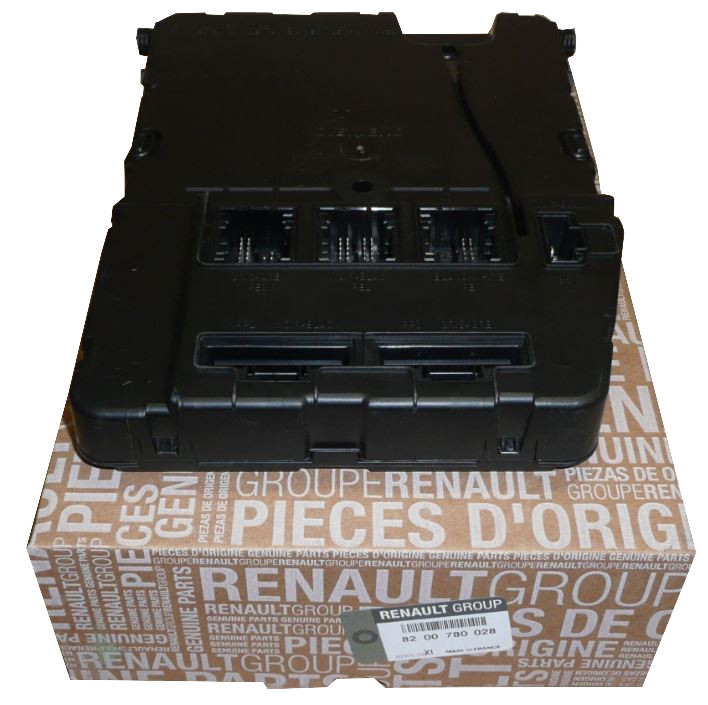 фото №1, Коробка запобіжників renault megane ii 8200780028 bsi