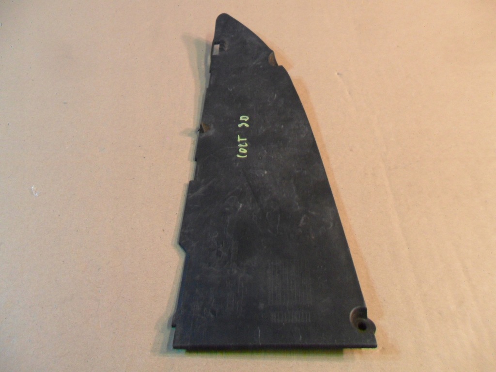 фото №16, Colt z30 vi защита решётка противотуманной фары правая mn170434