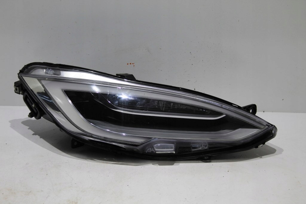 Купить Tesla s рестайлинг  full led правый фара перед правый