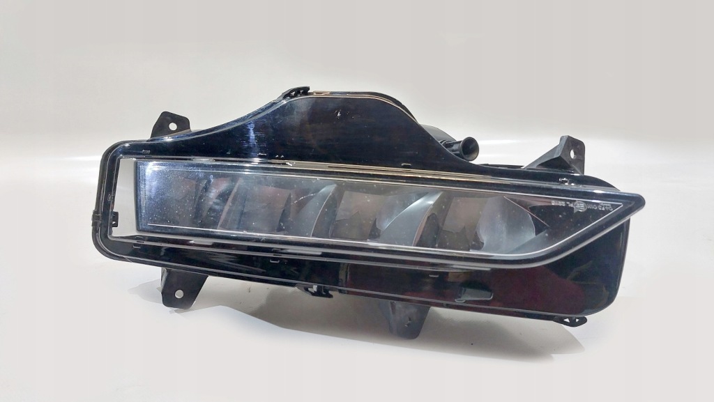 Купить Противотуманная фара led drl левый skoda octavia iv 4 19r 5e3941699