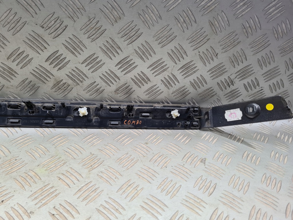 фото №7, Молдинг захист ліва рейки двері opel combo e