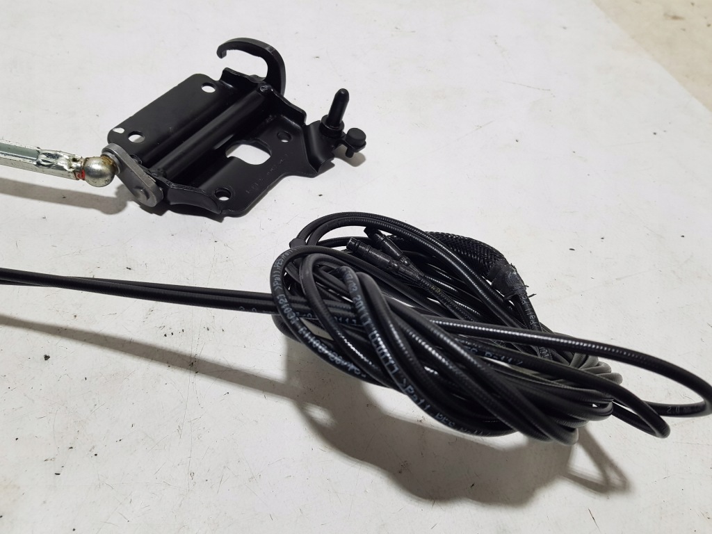 Mercedes w207 a207 кабріолет  механізм замки дах привід ригель 65 66 Доставка