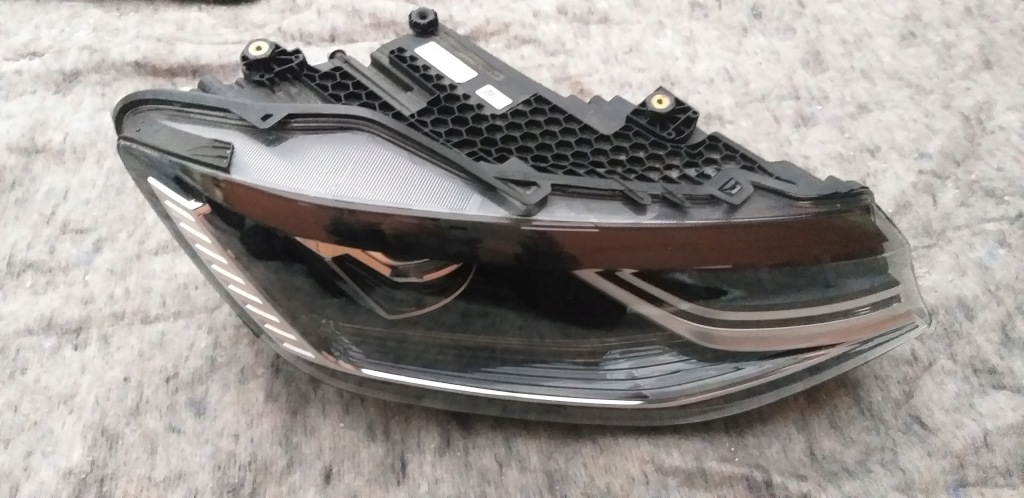 Купити Vw caddy 2k7 2k8 правий фара full led 2k8941036m