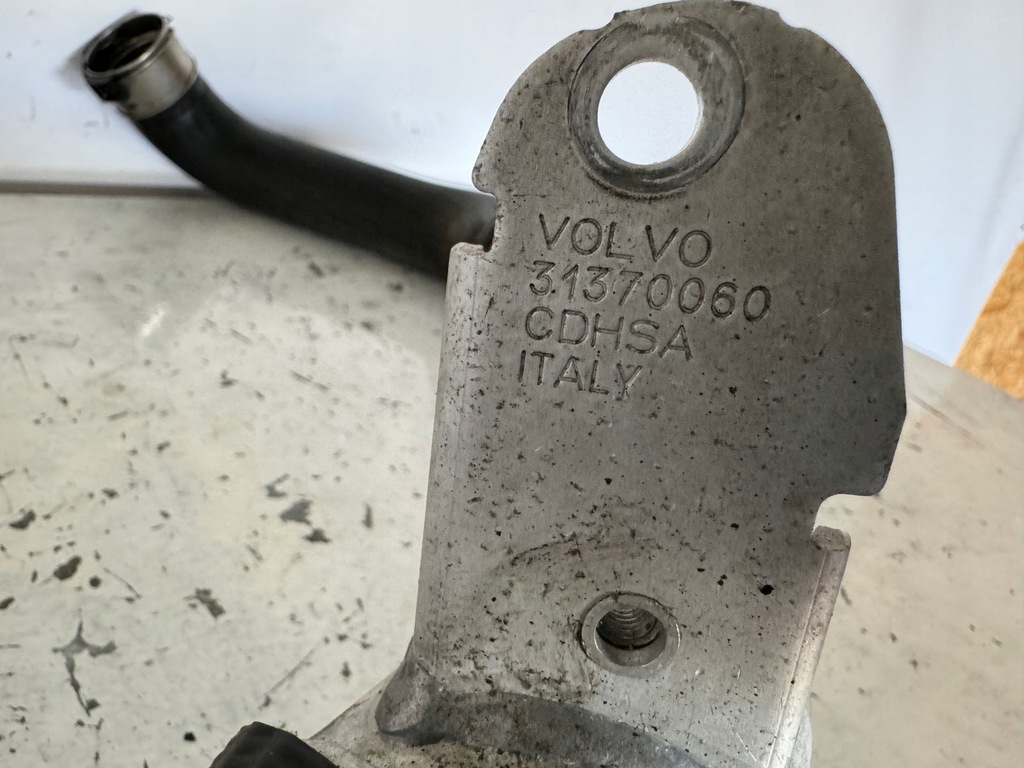 фото №4, Volvo v40 труба шланг интеркулер 31370060 31370648