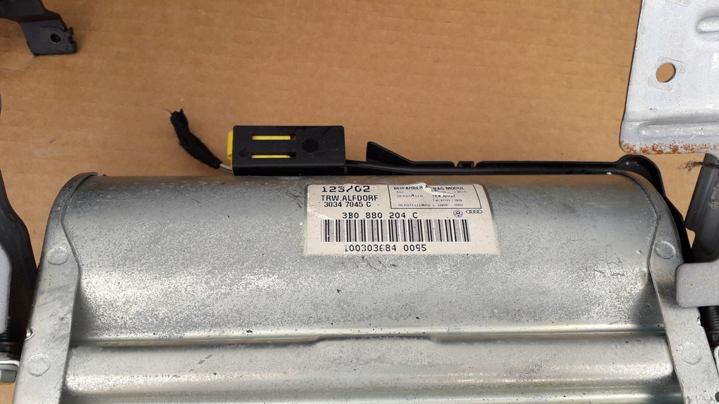 фото №10, Superb 1 01-08 консоль приборная панель подушки безопасности датчик