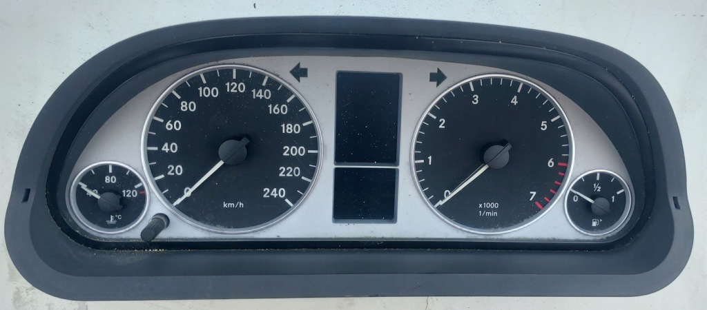 фото №1, Счетчик приборная панель mercedes w169 a1694403211