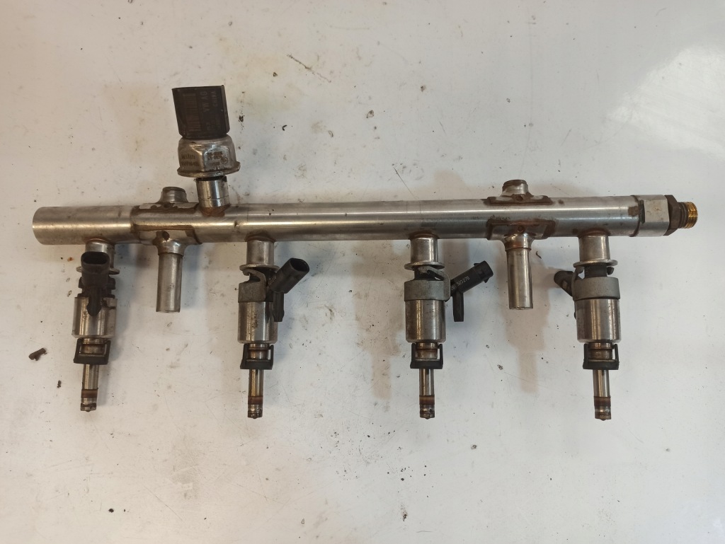 фото №12, Volkswagen vw passat b8 молдинг впрыскная 06k133317h