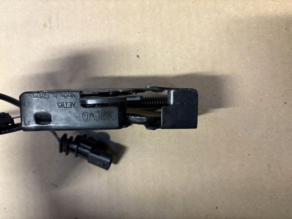 фото №7, Volvo s90 v90 замок капот засов 32219545