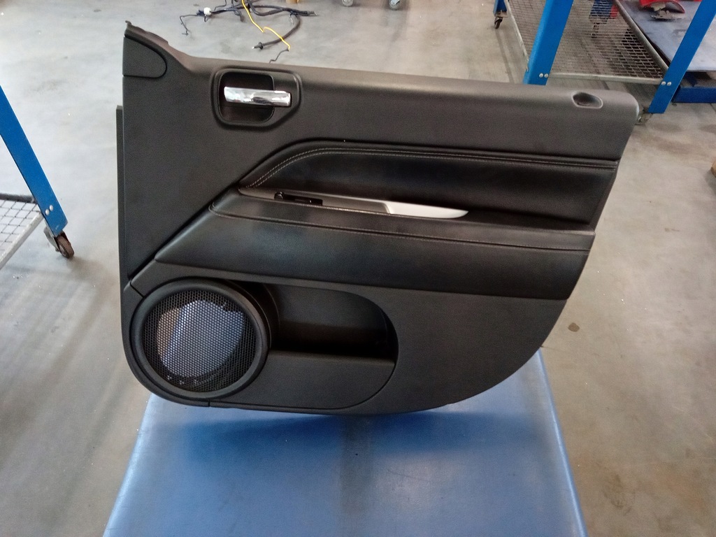 фото №1, Jeep compass i обивка дверь перед правая