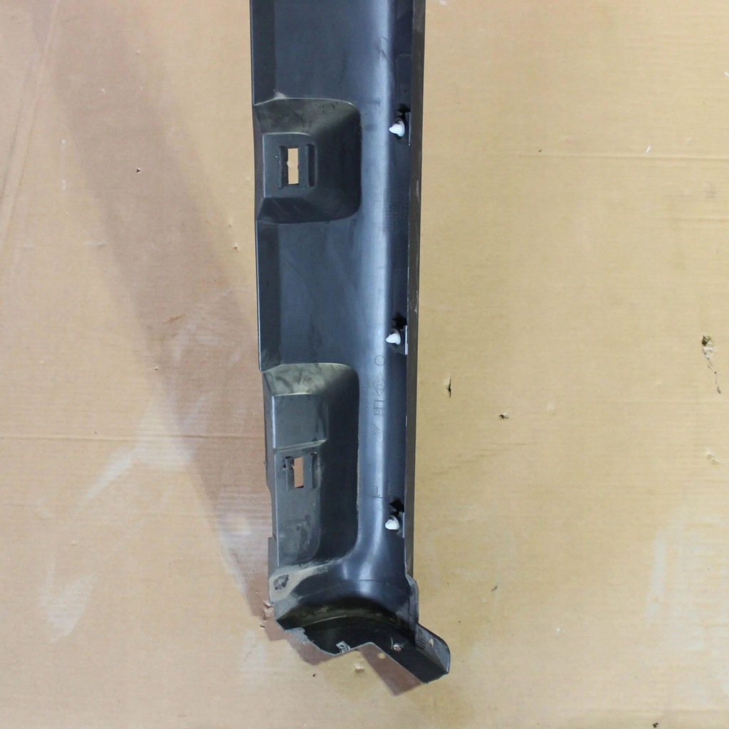 фото №7, Dacia sandero 2019 порог