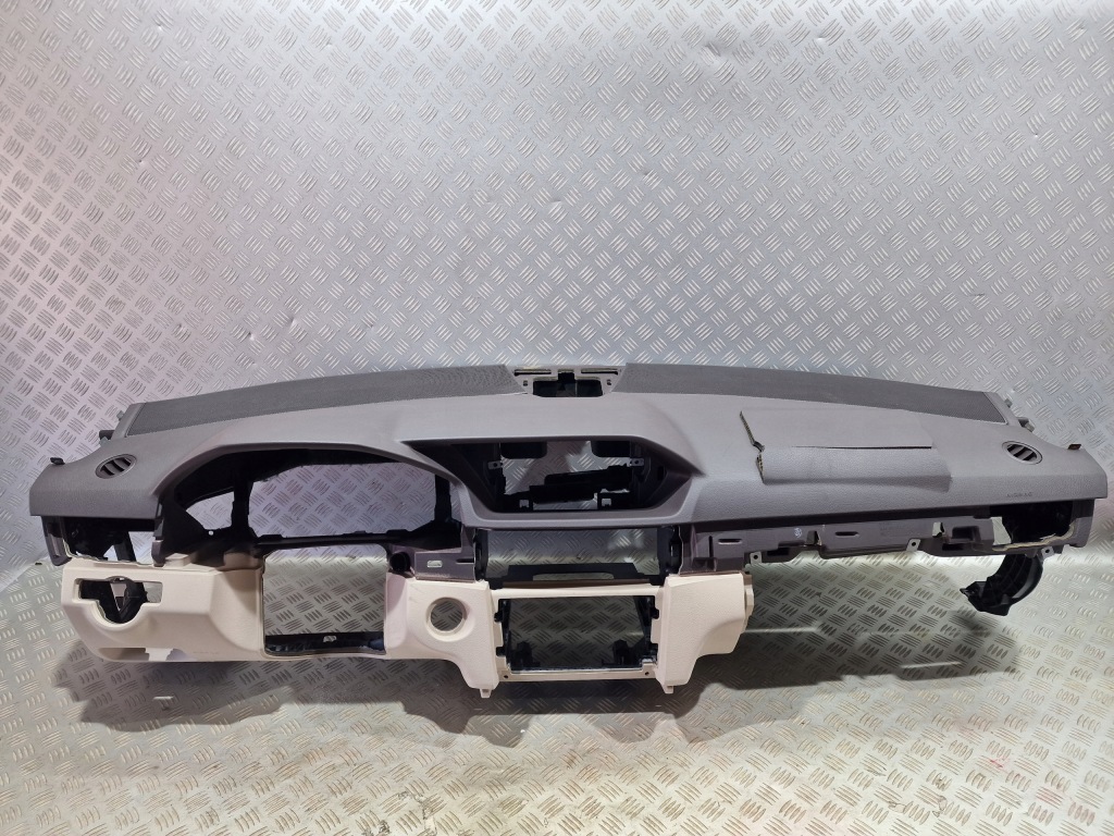 фото №1, Консоль приборная панель приборная панель mercedes w212 lift