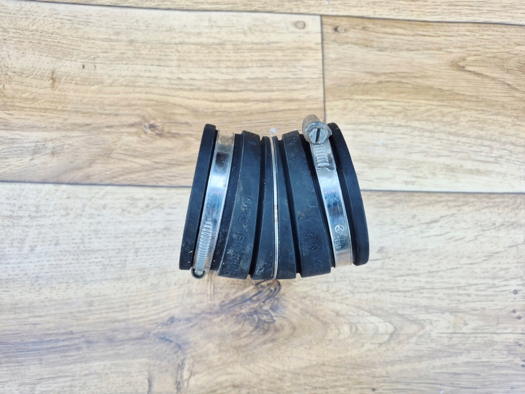 фото №1, Mercedes slk r170 lift шланг труба впуска воздуха 2.0k a1110941191