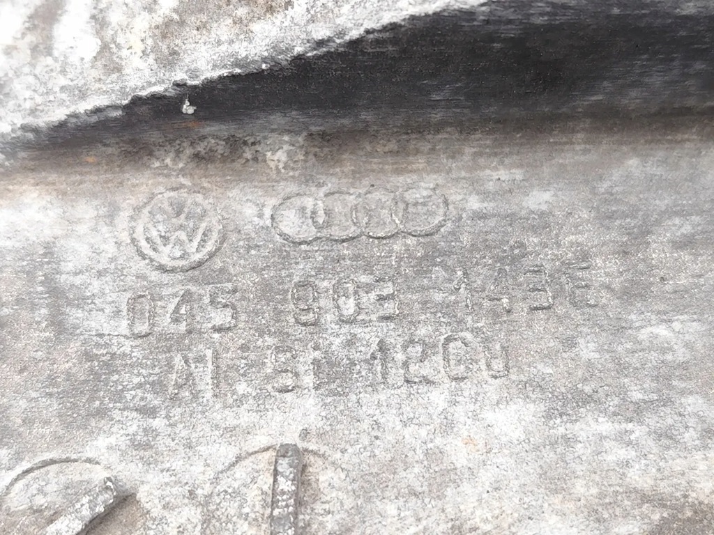 фото №7, Audi a2 кронштейн генератора 1.4 tdi дизель 55kw 75 hp 045903143e 2002