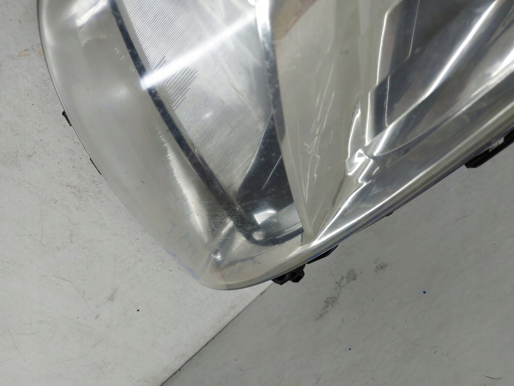 фото №8, Toyota prius 03-07 правая лампа передняя перед фара