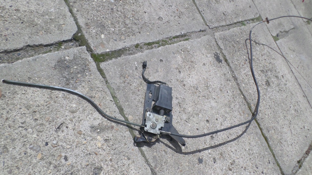 Купити Mercedes w123 двигун люк з привод