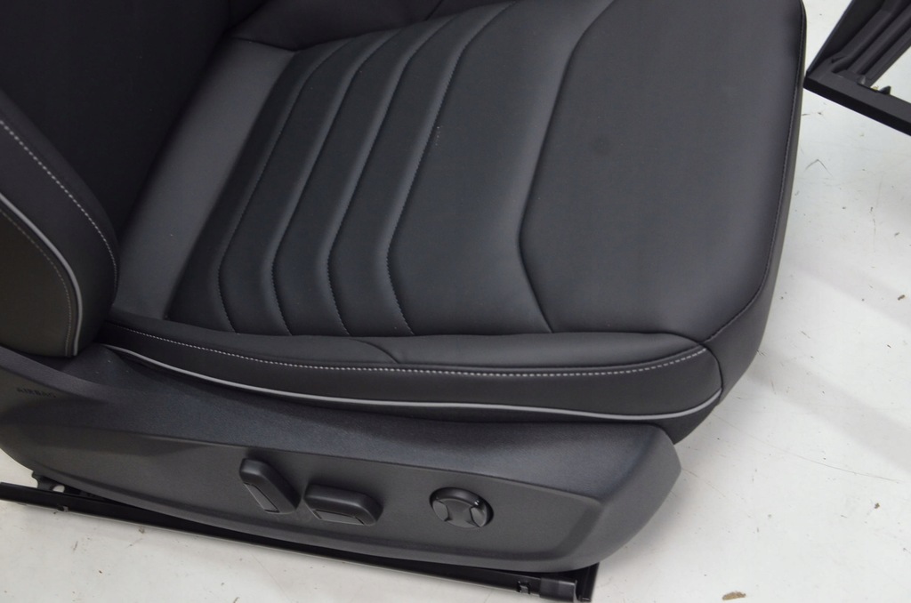 фото №5, Vw arteon r-line сидіння оббивка двері шкіра