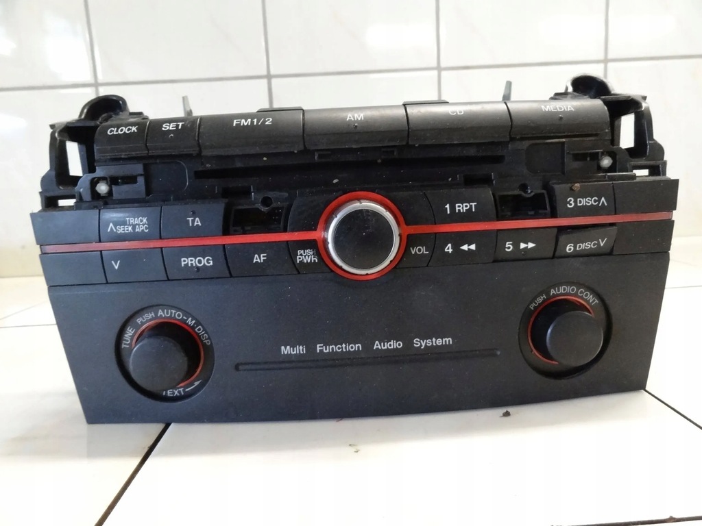 фото №1, Mazda 3 bk 2006 hb радио cd радиопроигрыватель заводской br2d66ar0