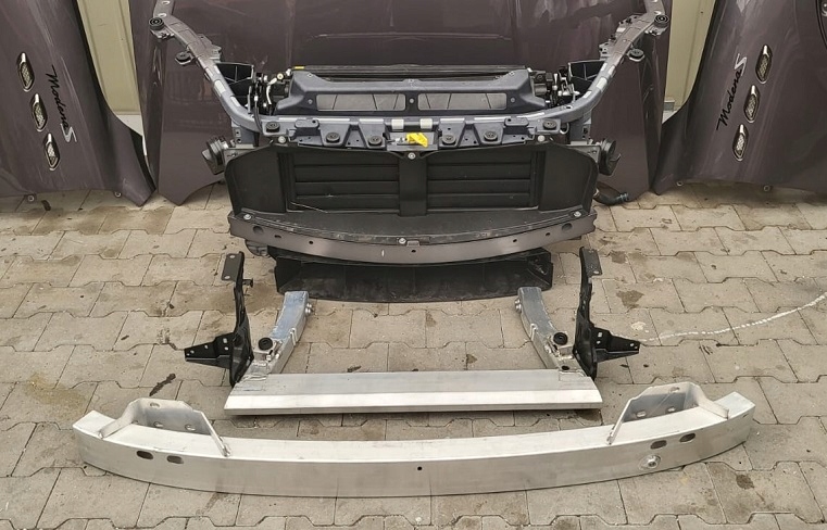 фото №9, Maserati levante lift перед капот бампер крылья фары pas 571