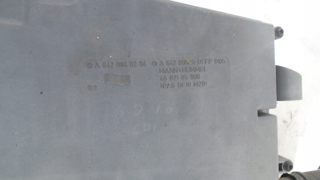 фото №6, Корпус фильтра воздуха mercedes 3.0 a6420901901