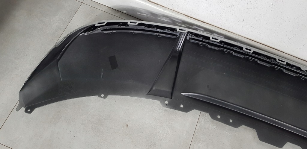 фото №12, Audi e-tron накладка спойлер бампера задня 4ke807835c