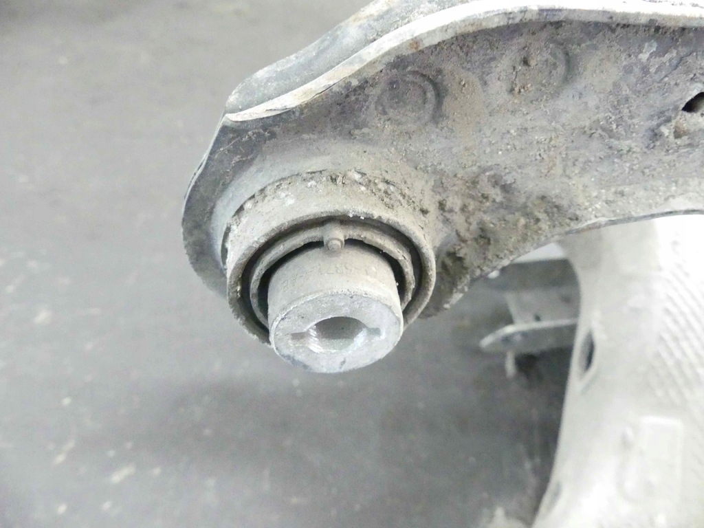 фото №11, Задня балка задня важелі jaguar f-pace 16-