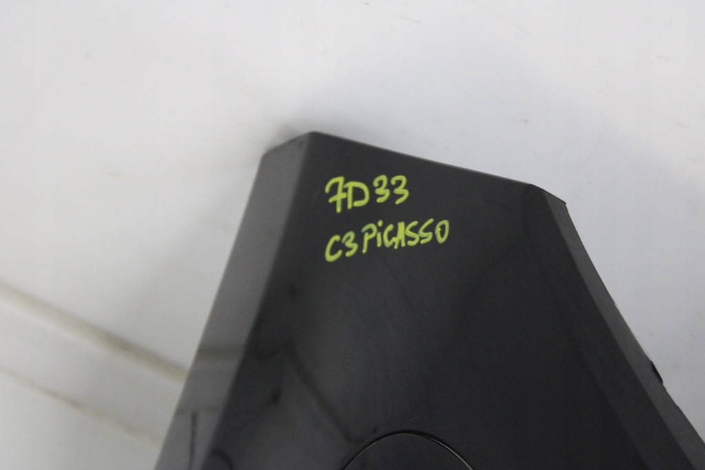 фото №10, Citroen c3 picasso 2008r- бампер перед передний exl - код лакокрасочного покрытия