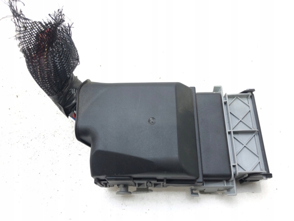 Купить Коробка предохранителей insignia a 08-17 13222786