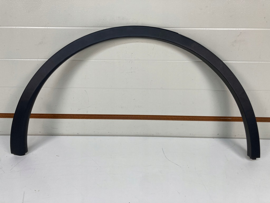 фото №1, Молдинг накладка крила правого заднього tesla y