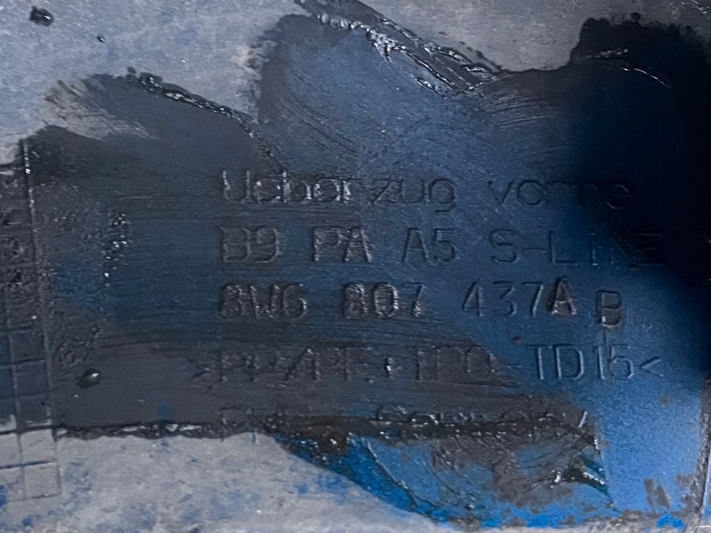 Бампер передній audi a5 b9 8w6 рестайлінг  s-line чорний  омивачі 6xpdc решітка радіатора решітка Зі Шроту